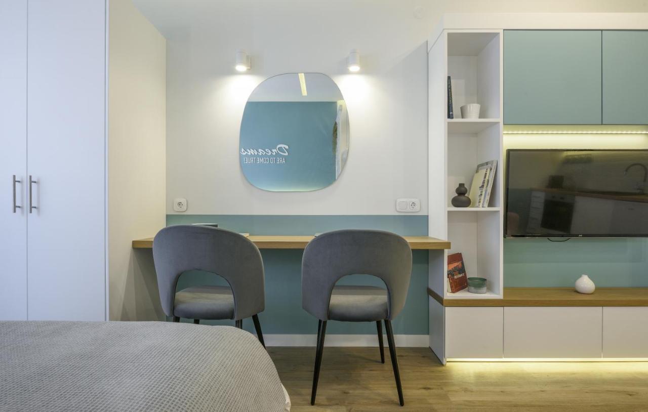 Τhe Half Root Suite In The Heart Of City Center Tessalónica Exterior foto