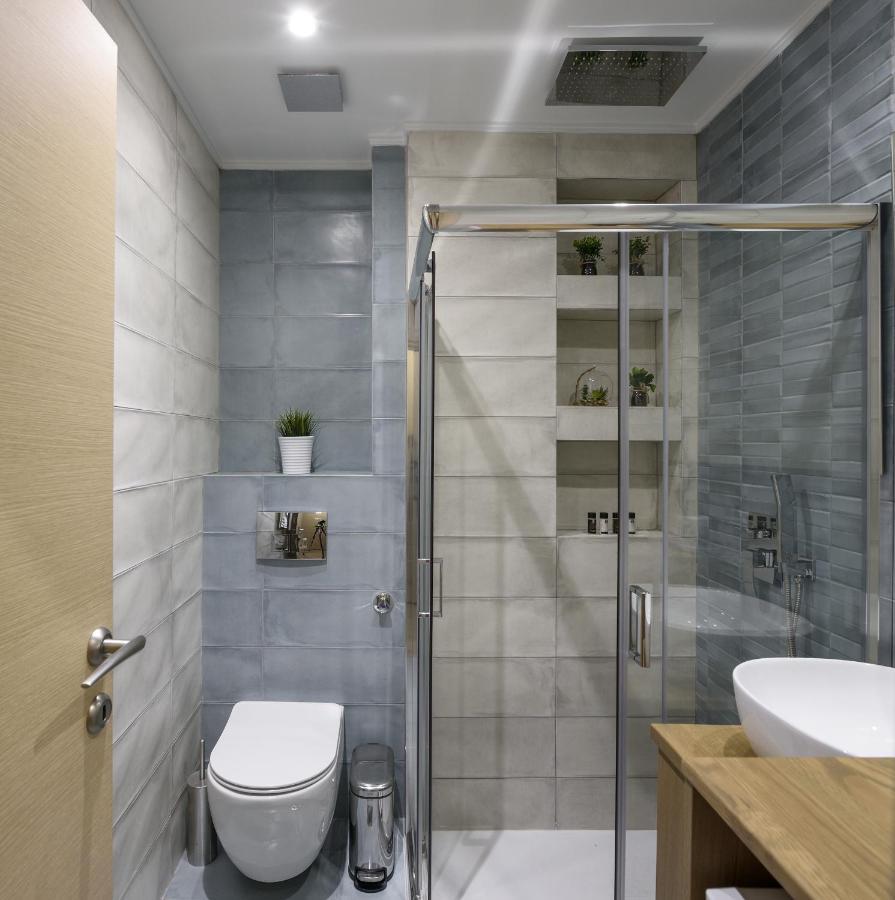 Τhe Half Root Suite In The Heart Of City Center Tessalónica Exterior foto